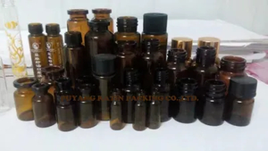 Roll-on 5 ml mini botella de vidrio ámbar para un paquete cosmético