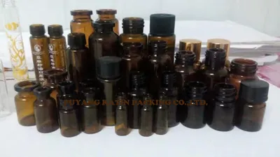 Roll-on 5 ml mini botella de vidrio ámbar para un paquete cosmético