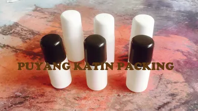 Botella de plástico de 50 ml con roll-on