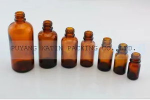 Vial de botella de vidrio con pipeta y bombilla