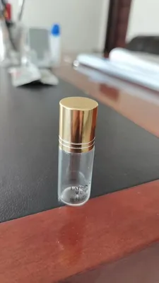 Vial de vidrio tubular roll-on tubular de China con tapa de 18 mm